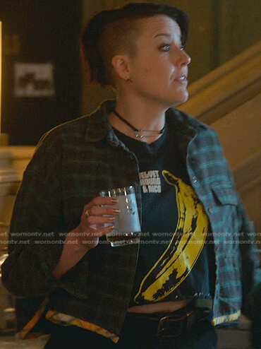 Kelly's black banana print tee on Good Trouble