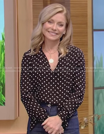 Kelly's black polka dot blouse and jeans on Live with Kelly and Ryan