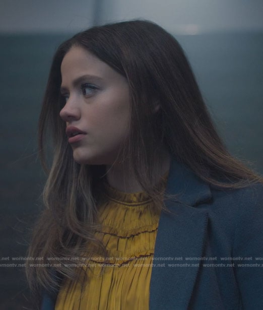 Maggie's yellow ruffled top on Charmed