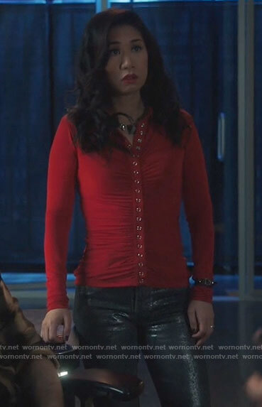 Mel's red ruched button front top on The Equalizer