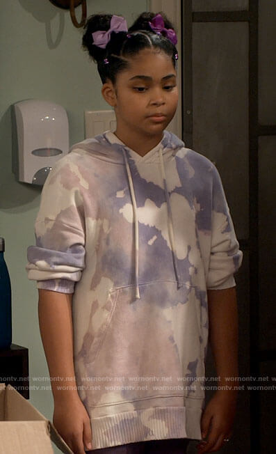 Millicent's purple tie dye hoodie on iCarly