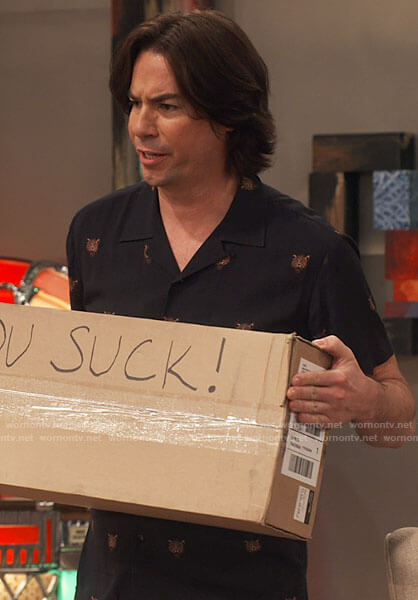Spencer's black tiger print shirt on iCarly