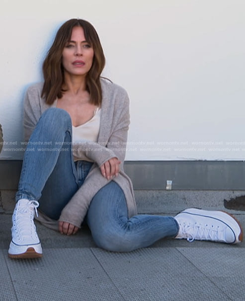 Taylor's beige cardigan and white sneakers on The Bold and the Beautiful