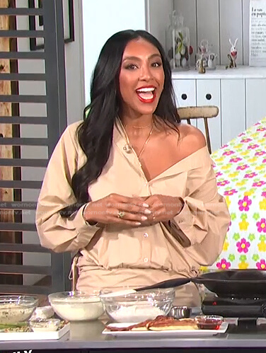 Tayshia's beige ruched shirtdress on E! News Daily Pop
