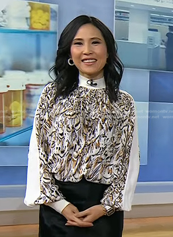 Vicky's white abstract print top on Today