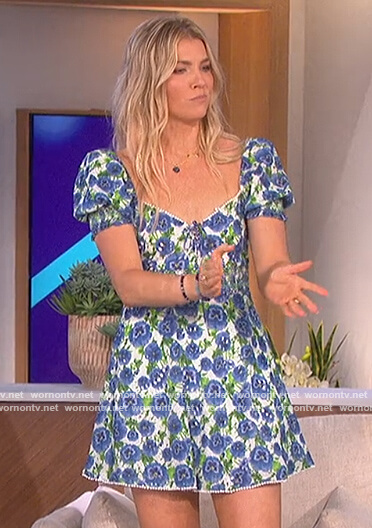 Amanda's blue floral print mini dress on The Talk