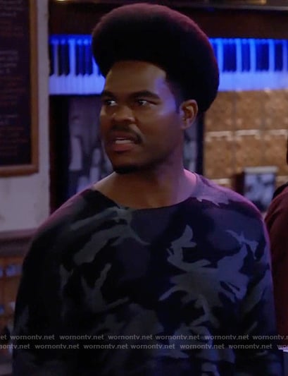 Carter's grey camo sweater on Call Me Kat
