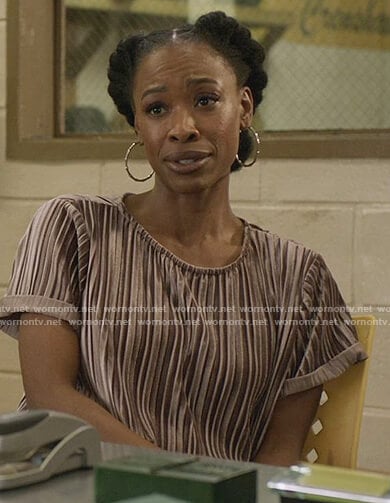 Grace's brown velvet pleated top and pants  on All American