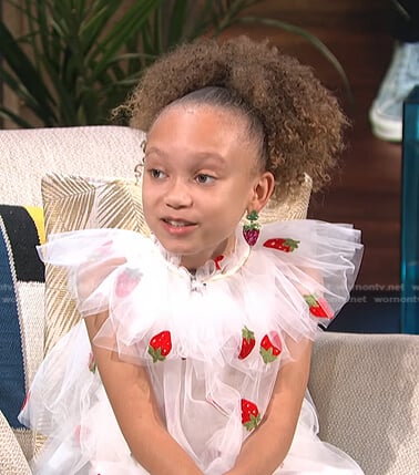 Mykal-Michelle Harris's strawberry tulle dress on E! News Daily Pop