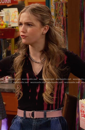 Presley's black tie dye polo top on Side Hustle