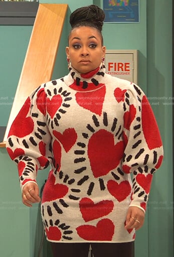 Raven's heart print sweater dress on Ravens Home