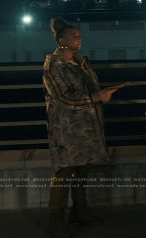 Robyn's camo parka on The Equalizer