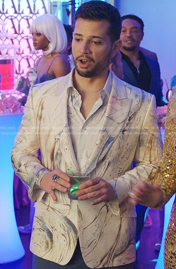 Sam's white abstract print shirt and blazer on Dynasty