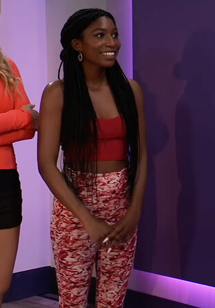 Trina's red printed leggings on General Hospital