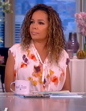 Sunny's white floral print tie neck dress on The View