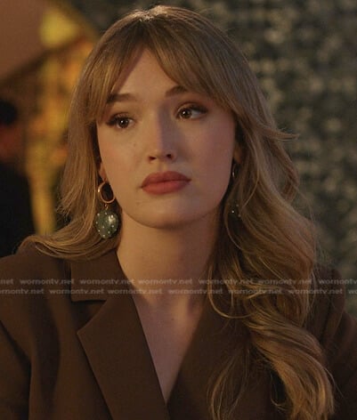 Kirby's grey drop earrings on Dynasty