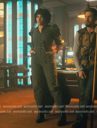 Allison's denim puff sleeve jumpsuit on The Umbrella Academy