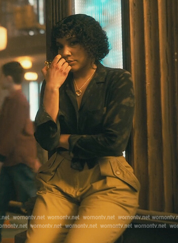 Allison's black tie dye print blouse on The Umbrella Academy