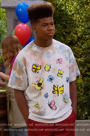 Munchy's tie dye butter fly print tee on Side Hustle
