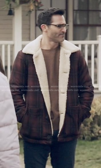 Clark's red plaid fleece lined jacket on Superman and Lois