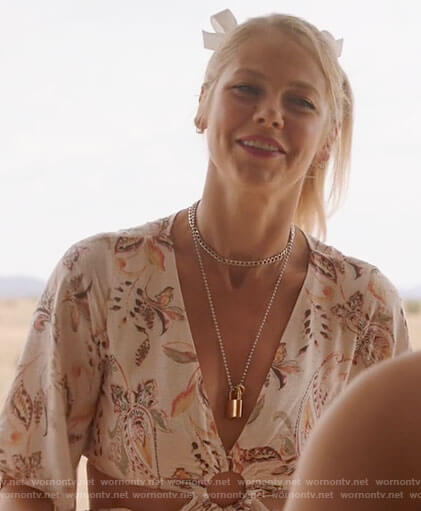 Isobel's paisley o-ring top on Roswell New Mexico