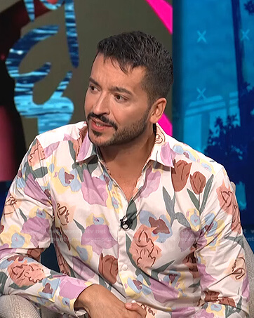 Jai Rodriguez's floral shirt on E! News Daily Pop