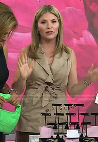 Jenna's beige sleeveless safari jacket on Today