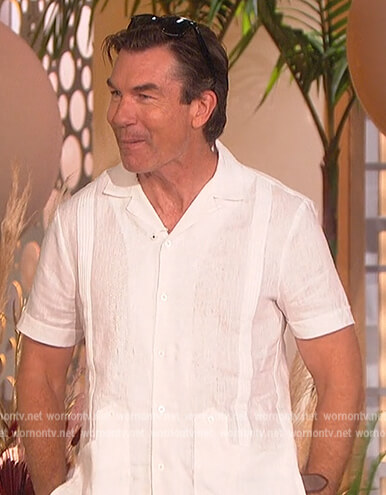 Jerry's white shirt and floral pants on The Talk