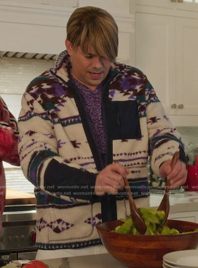 Kev's patterned fleece jacket on Girls5eva