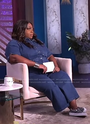 Loni's short sleeve denim jumpsuit on The Real