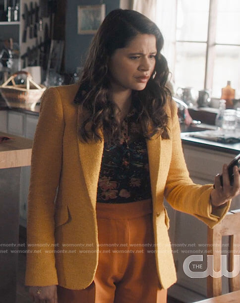 Mel's yellow tweed blazer and orange wide leg pants on Charmed