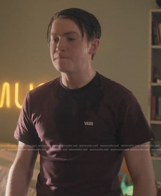 Nick's burgundy Vans t-shirt on Heartstopper