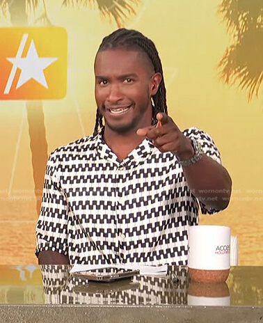 Scott's black and white geometric print shirt on Access Hollywood