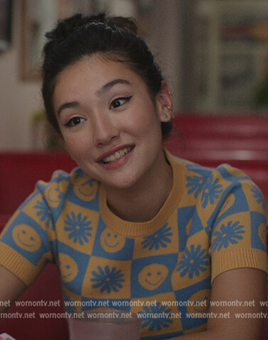 Shayla's floral smiley face short sleeve sweater on The Summer I Turned Pretty