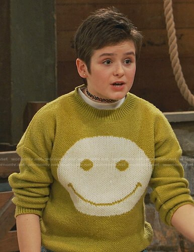 Winnie's green smiley face sweater on Bunkd