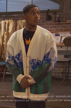 Booker's white mountain print cardigan on Ravens Home