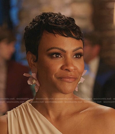 Geneva’s pink floral earrings on Dynasty