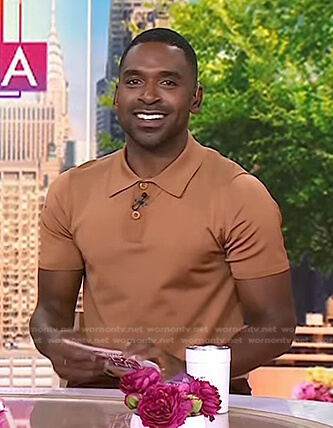 Justin's brown polo shirt on Today