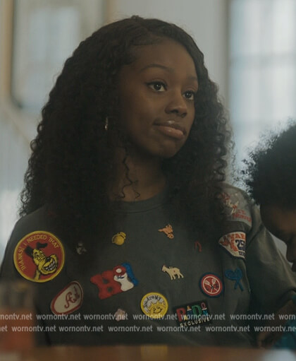 Keisha's gray patch tee on The Chi