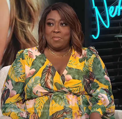 Loni's yellow tropical print maxi dress on E! News Daily Pop