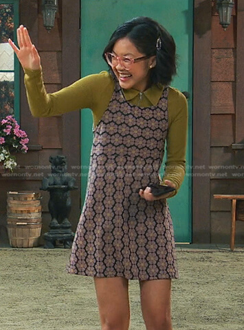 Megan's floral mini dress on Bunkd