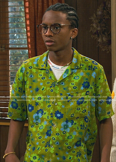 Noah's green floral short sleeve shirt on Bunkd