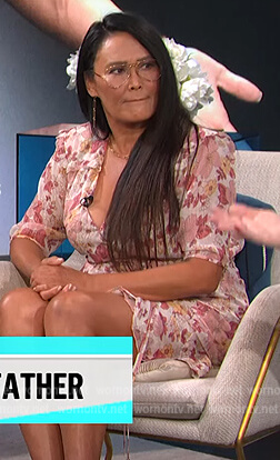 Tia Carrere's pink floral dress on E! News Daily Pop