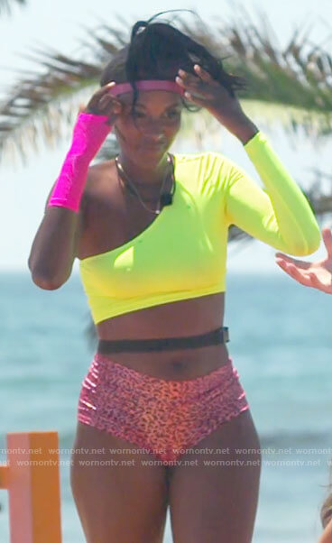 Zeta's neon one-shoulder crop top and pink leopard booty shorts on Love Island USA