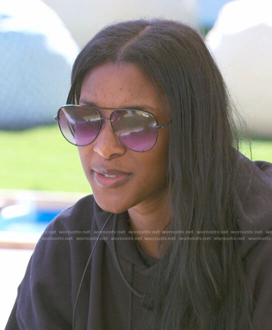 Zeta's black and purple sunglasses on Love Island USA