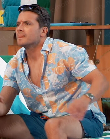 Dante's blue floral shirt on General Hospital