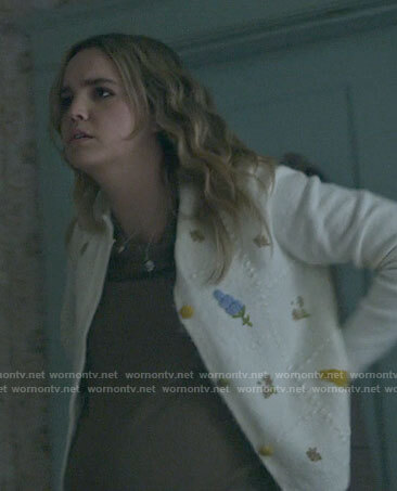 Imogen's embroidered cardigan on Pretty Little Liars Original Sin