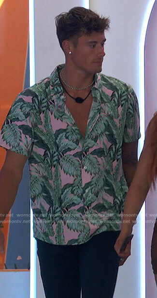 Isaiah's pink and green leaf print shirt on Love Island USA