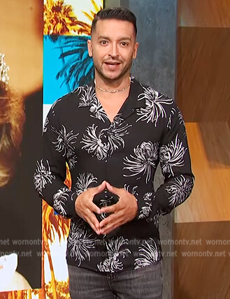 Jai Rodriguez's black floral shirt on E! News Daily Pop