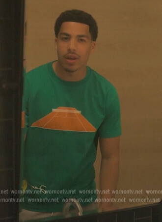 Junior's green tennis court print tee on Grown-ish